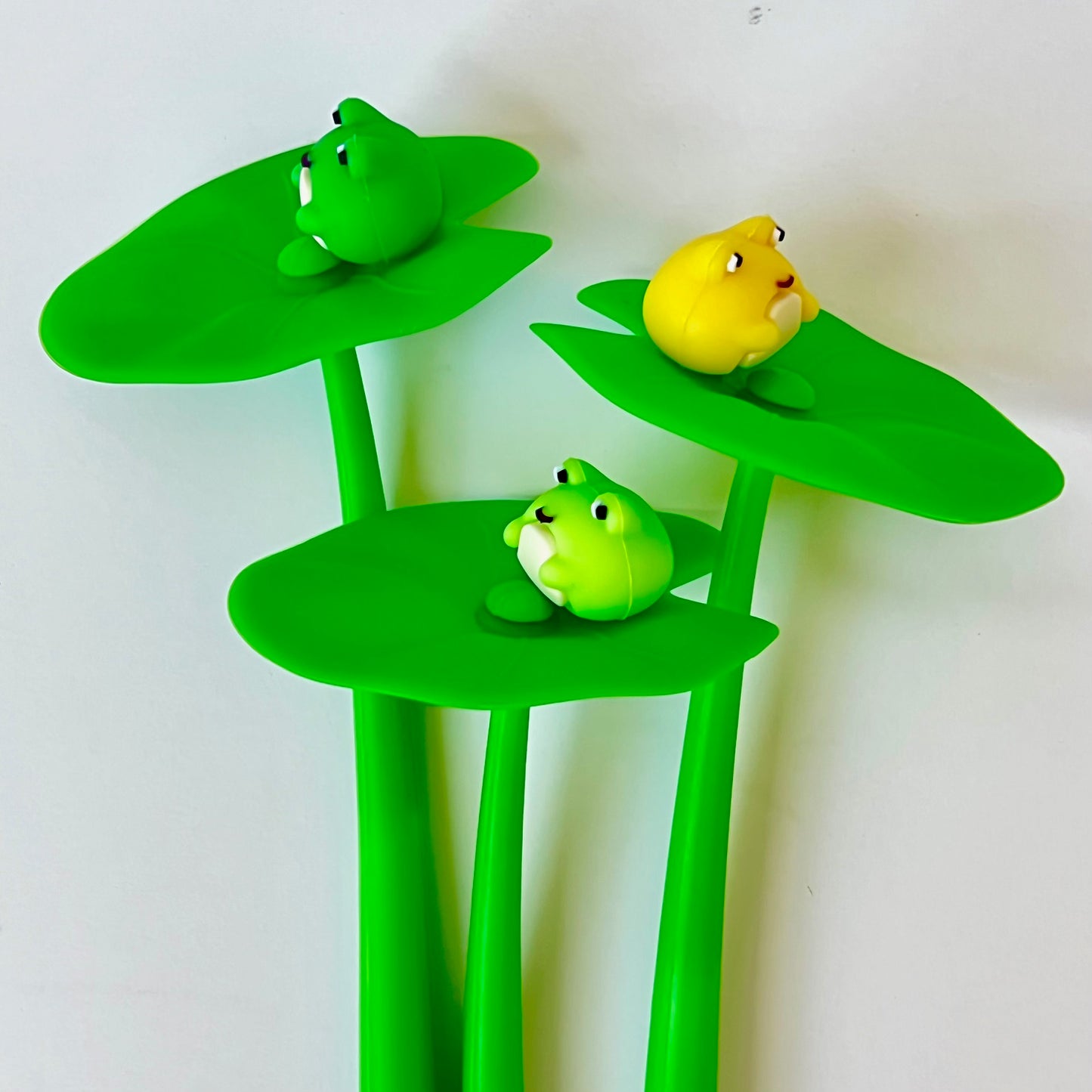 22714 Frog Lily Wiggle Pad Gel Pen-48