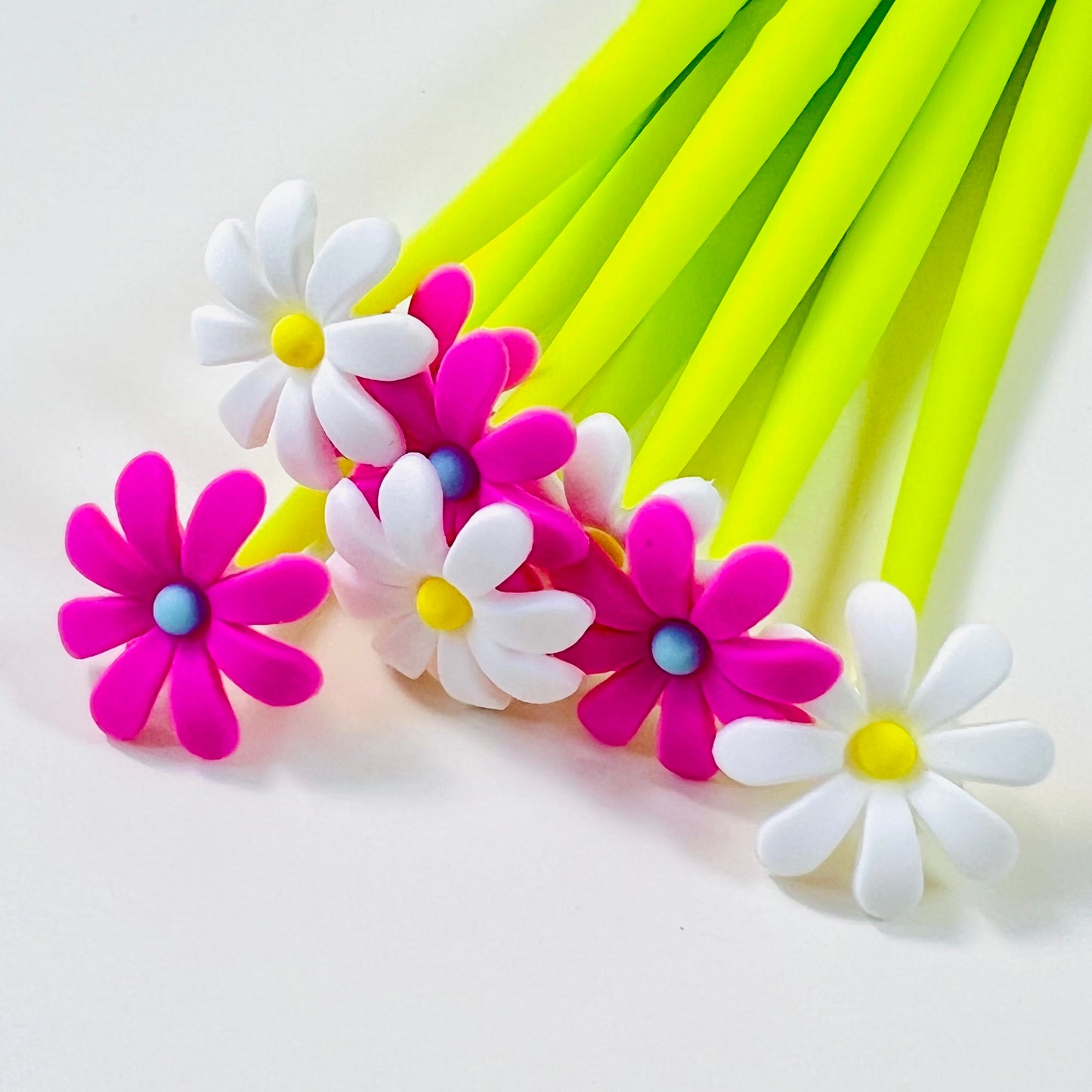 22732 Pink and White Daisy Gel Pen-48