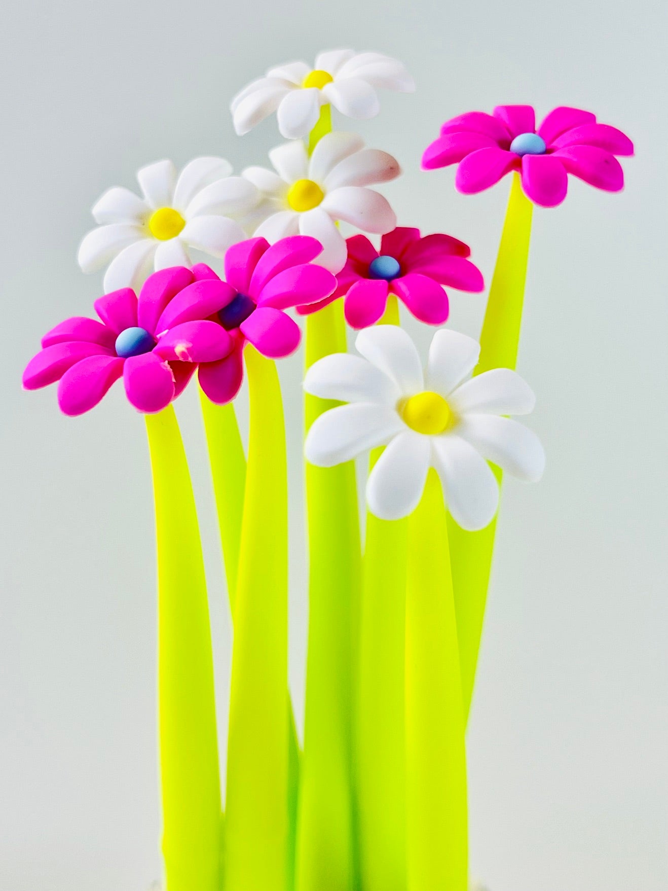 22732 Pink and White Daisy Gel Pen-48
