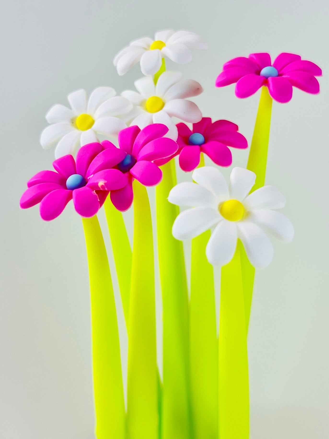 22732 Pink and White Daisy Gel Pen-48