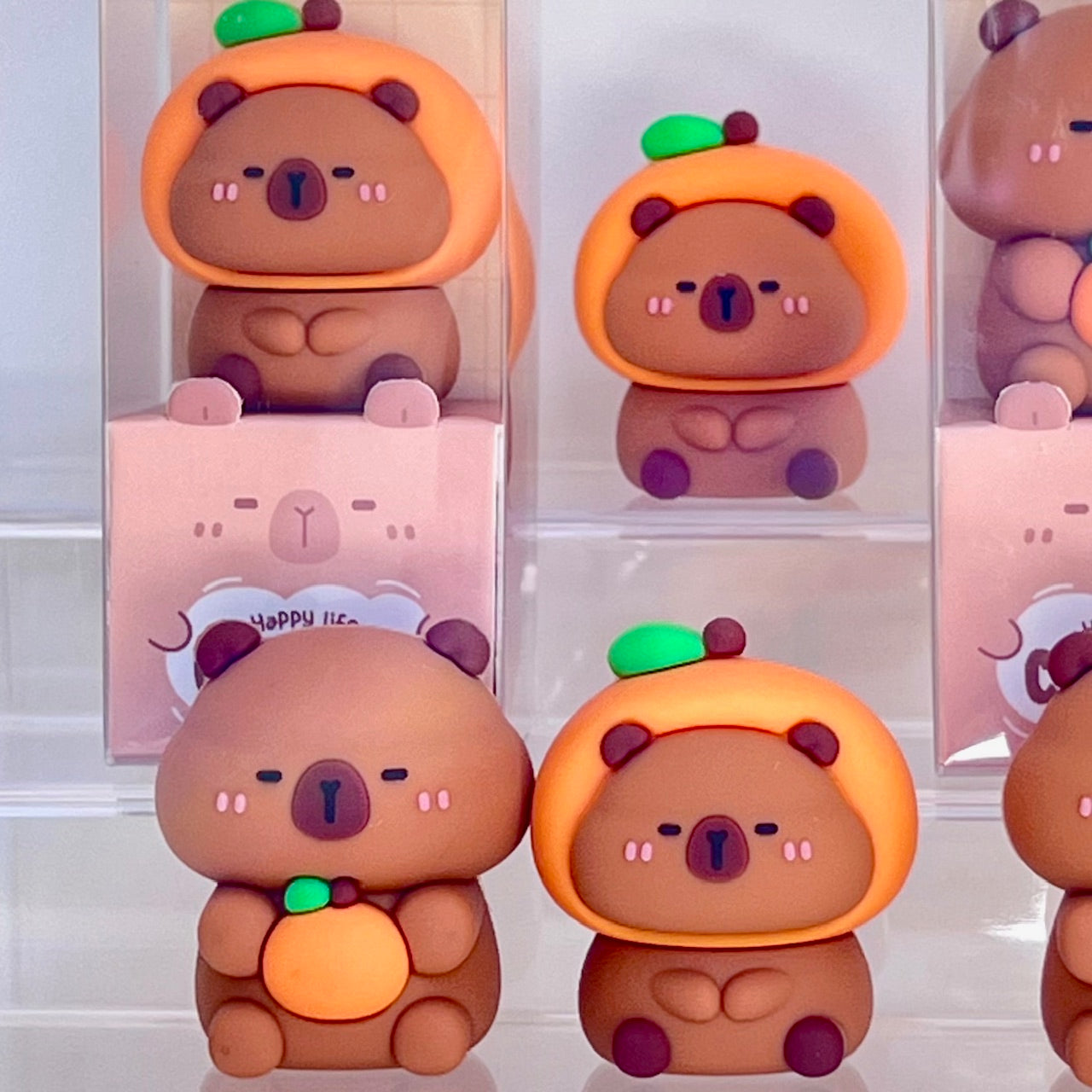 33315 CAPYBARA SHARPENER-24