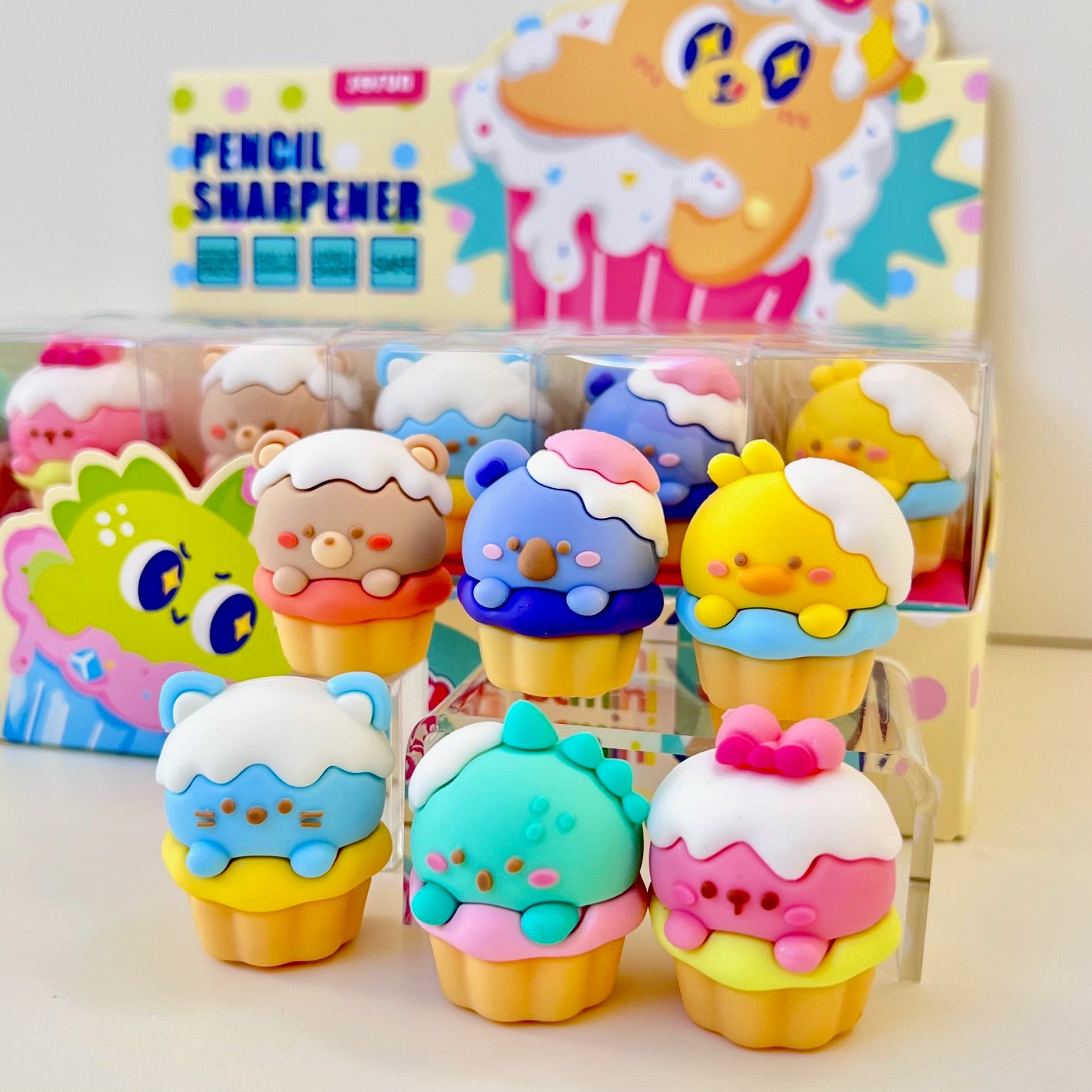 33317 ANIMAL CUPCAKES SHARPENER-24