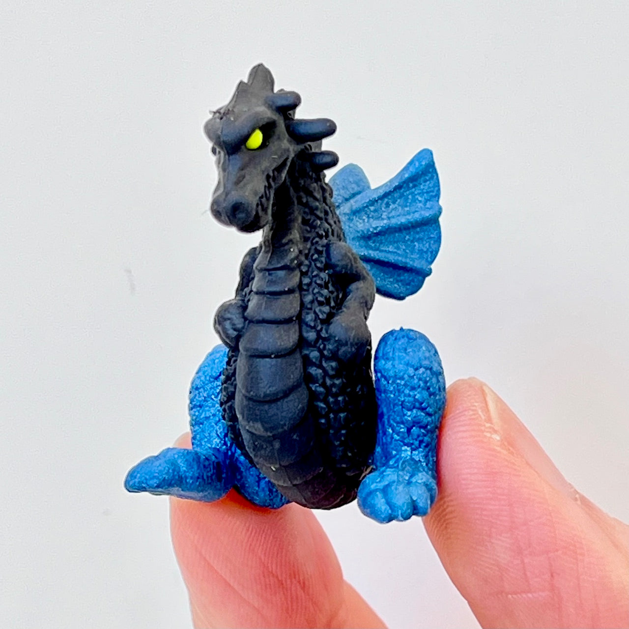 382851 DRAGONS ERASERS-30