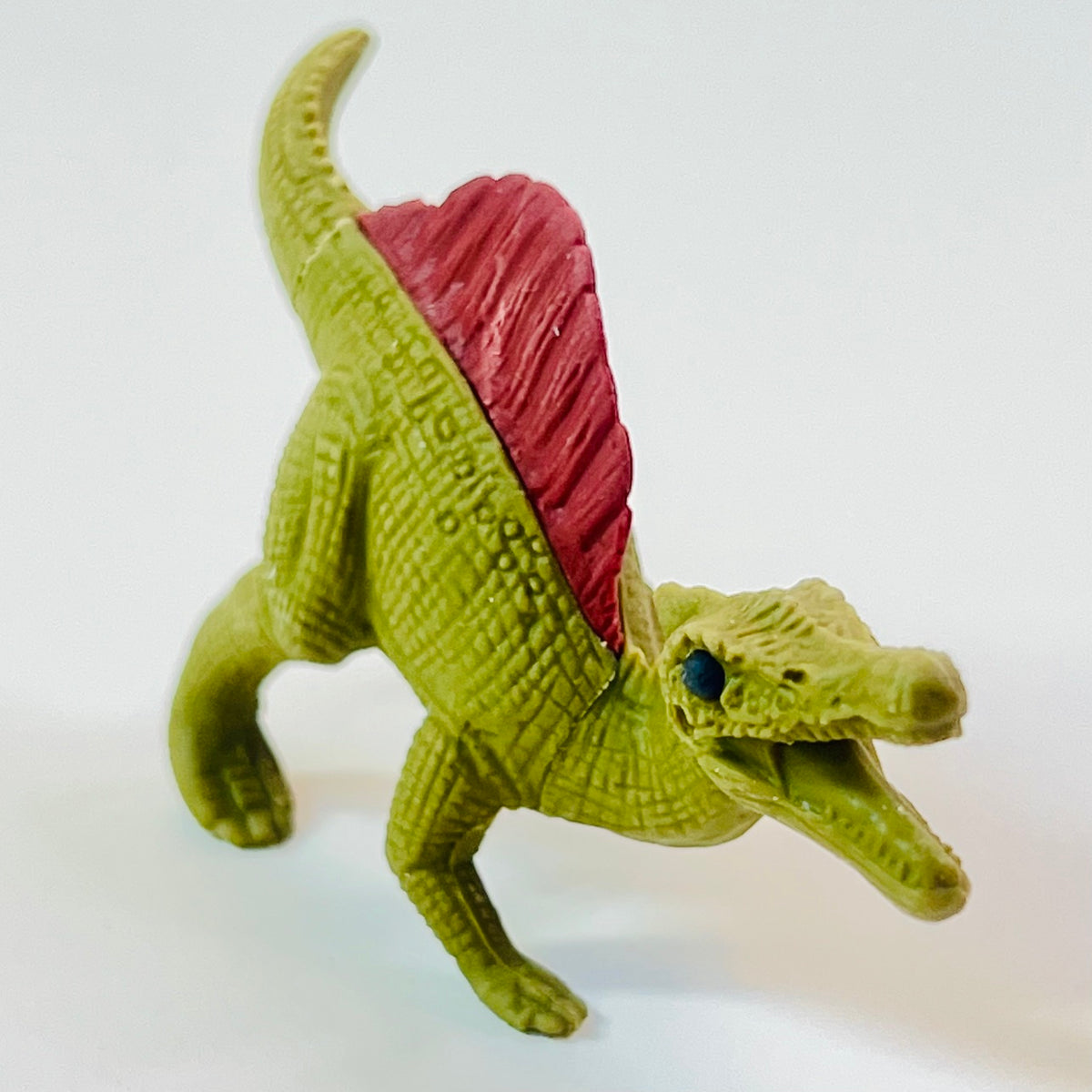 383871 DINOSAUR VOL.3 ERASER CARD-SINGLE