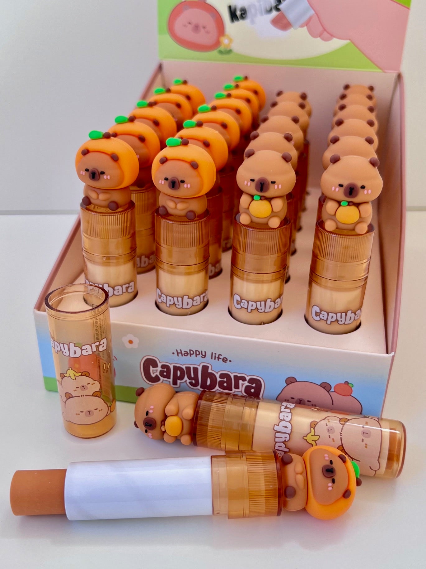 38813 Capybara Lipstick Eraser -24