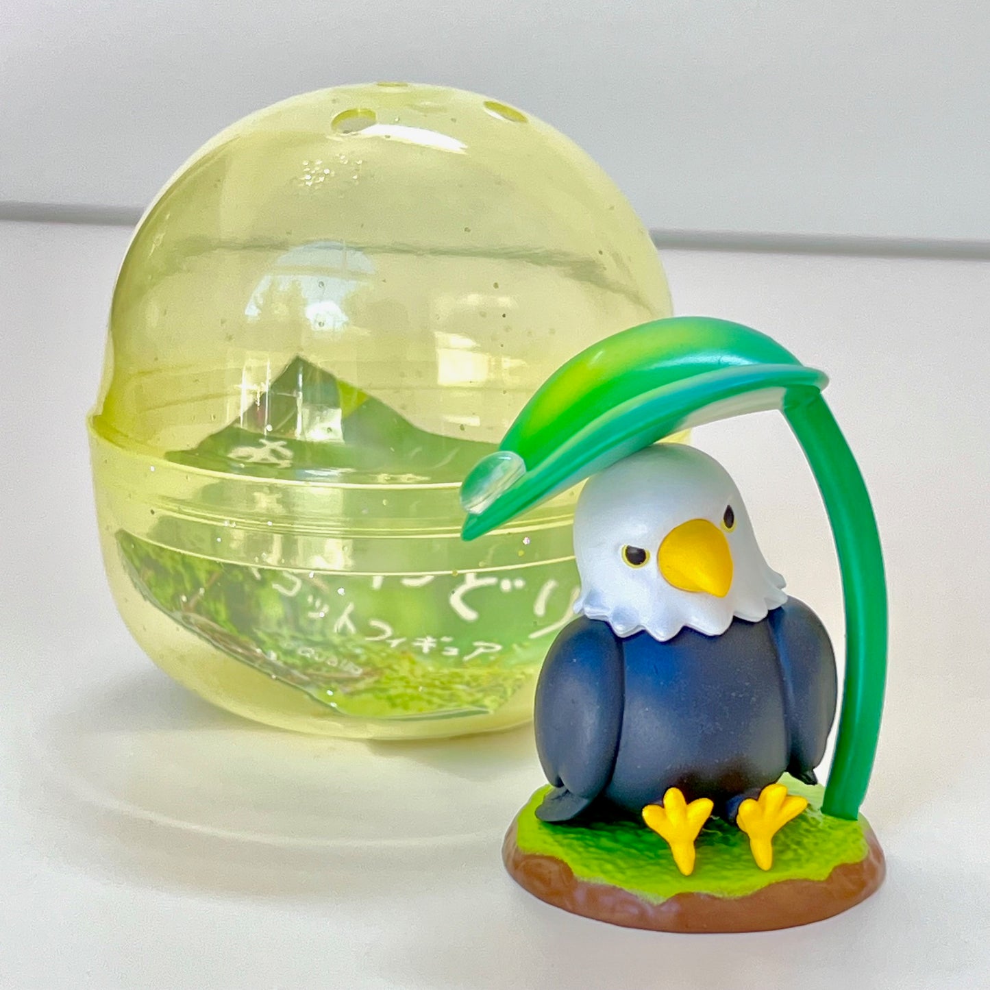 70490 Bird Leaf Figurine Capsule-6