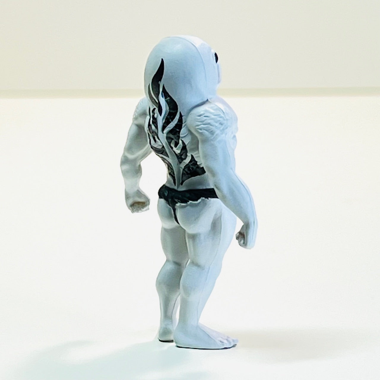 70447 Koi-Man Mono Tone Figurine Capsule-6