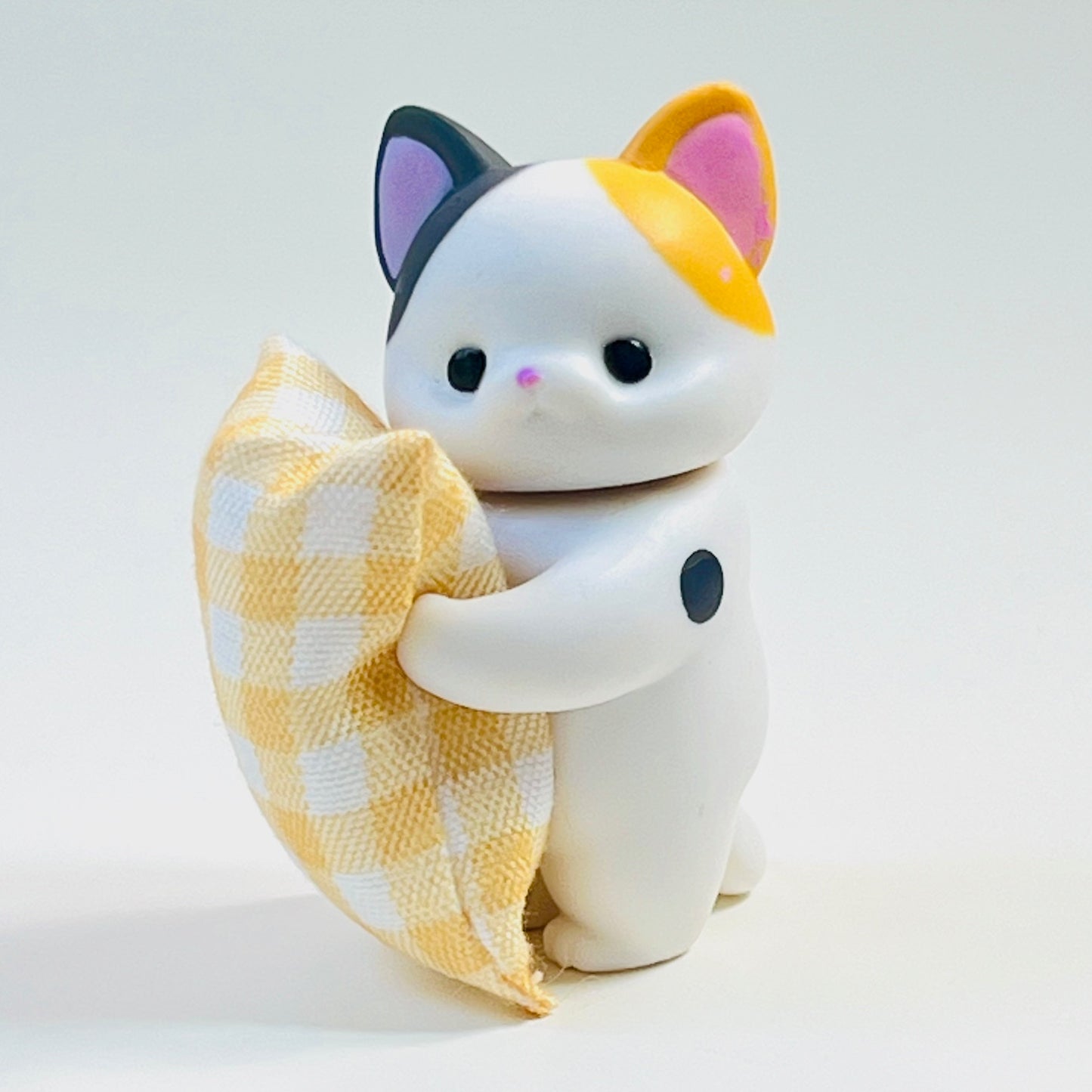 X 70456 Cats with Pillow Figurine Capsule-DISCONTINUED