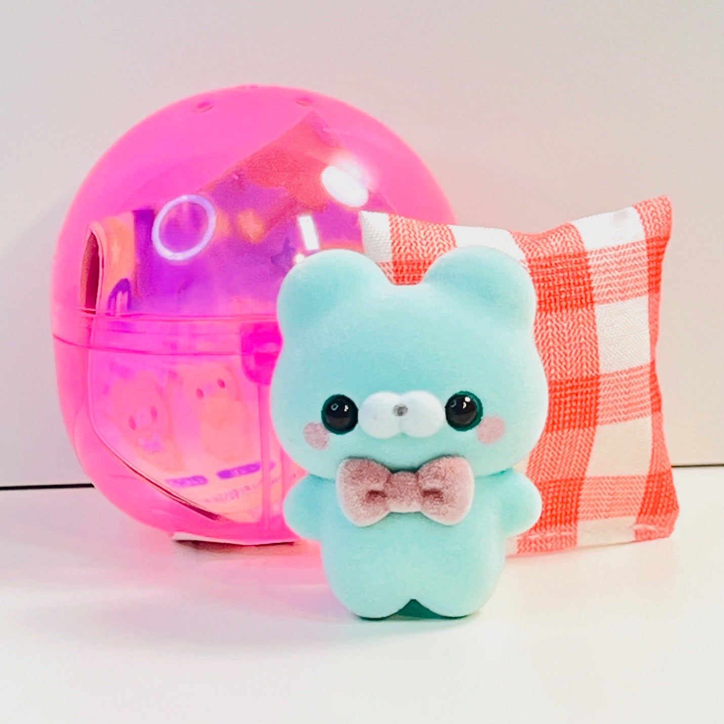 70463 Fuzzy Bear Figurine Capsule-5