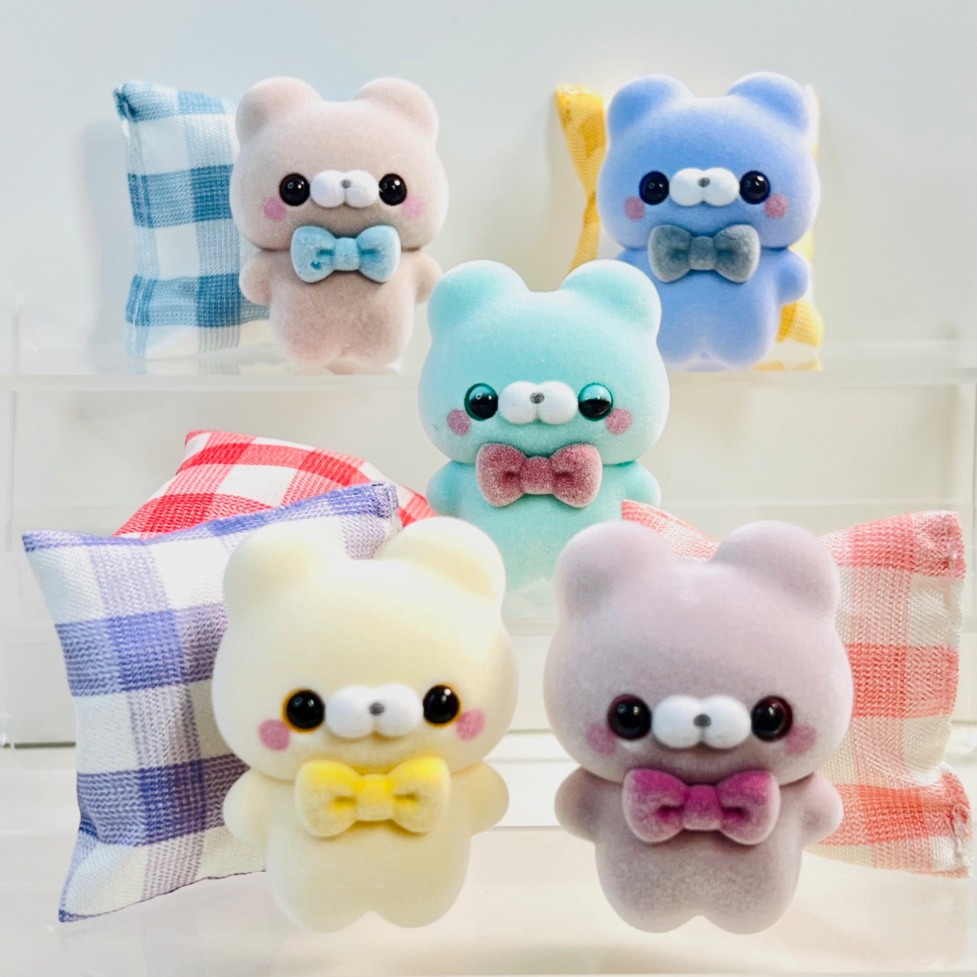 70463 Fuzzy Bear Figurine Capsule-5