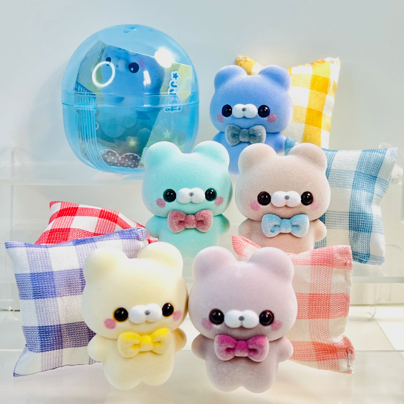 70463 Fuzzy Bear Figurine Capsule-5