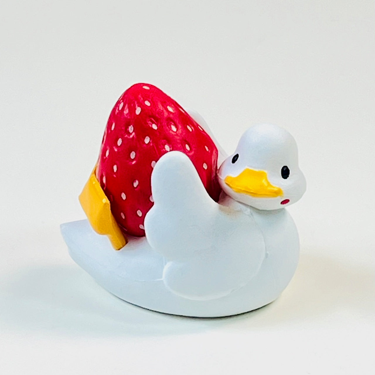 X 70475 Sweet Duck Dessert Figurine Capsule-DISCONTINUED