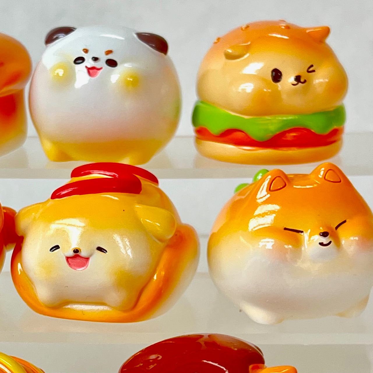 71001 BAKERY DOGS FIGURINE BLIND BOX-8