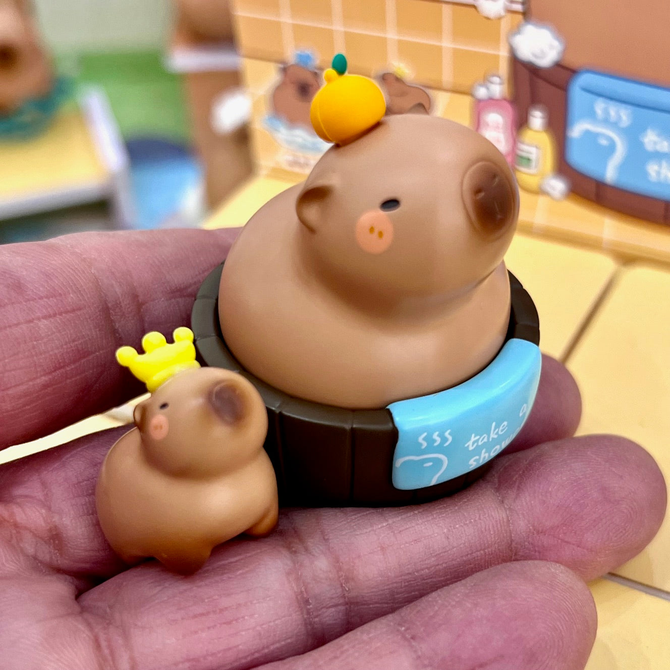 71046 CAPYBARA HOUSE FIGURINE BLIND BOX-4