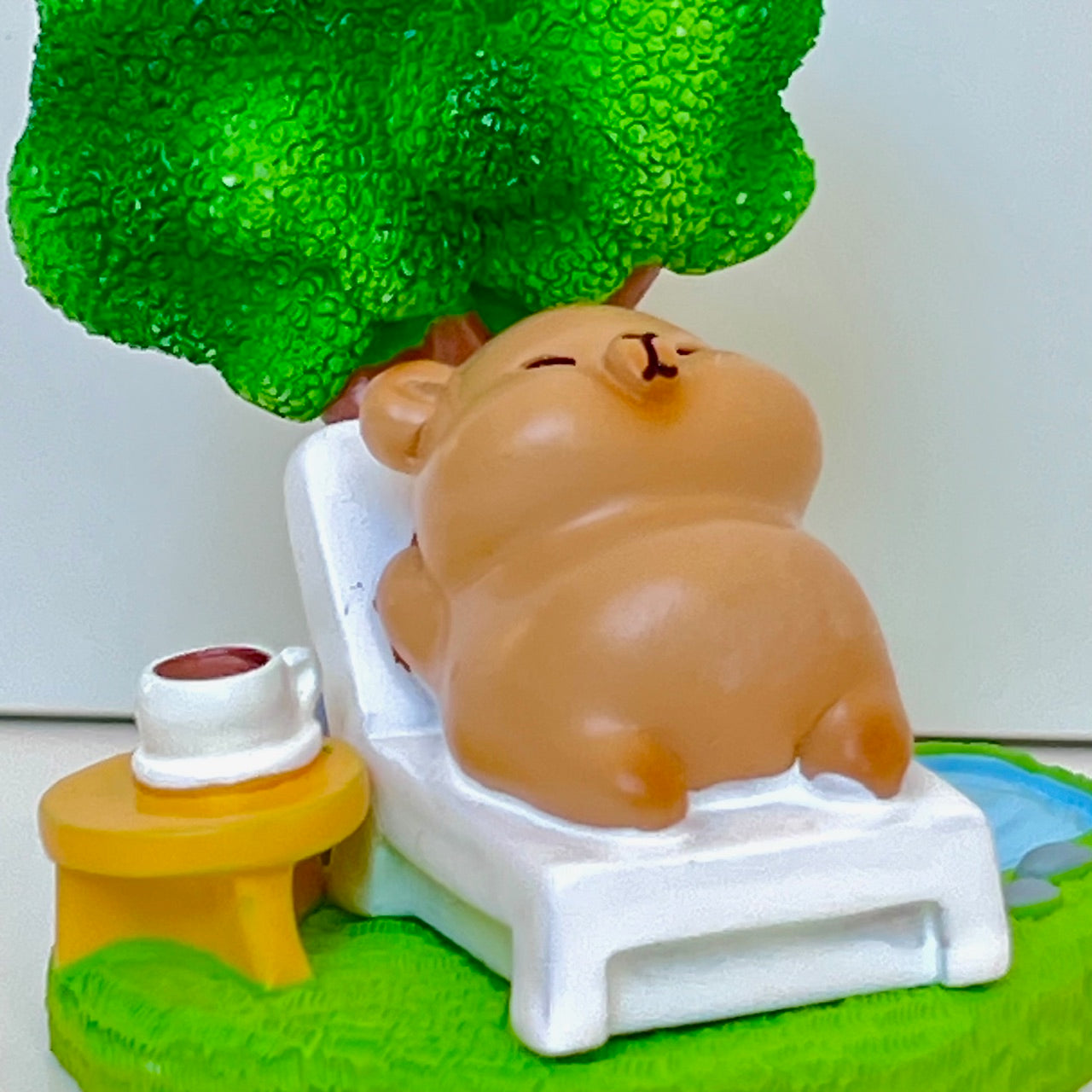 71223 CAPYBARA TREE BLIND BOX-8