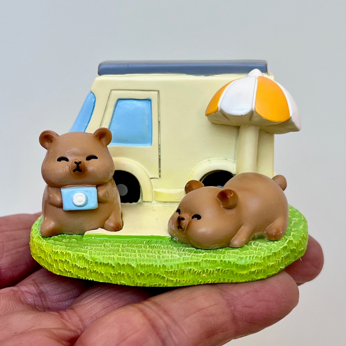 71223 CAPYBARA TREE BLIND BOX-8