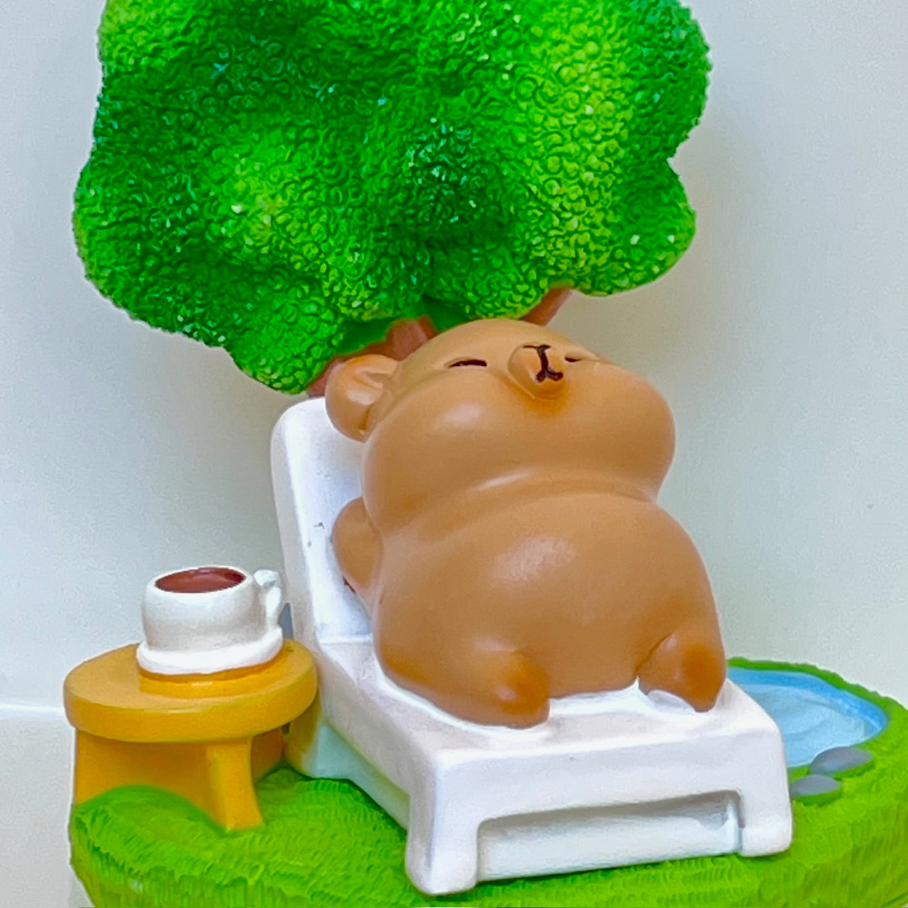 71223 CAPYBARA TREE BLIND BOX-8