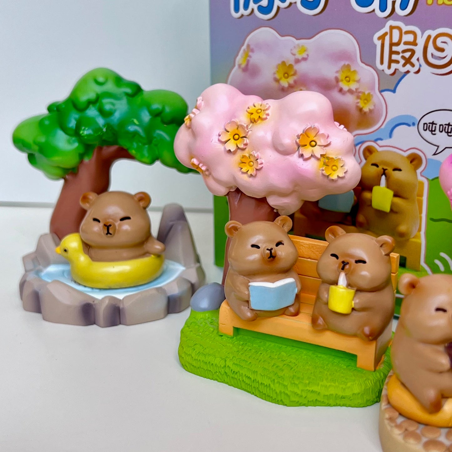71223 CAPYBARA TREE BLIND BOX-8