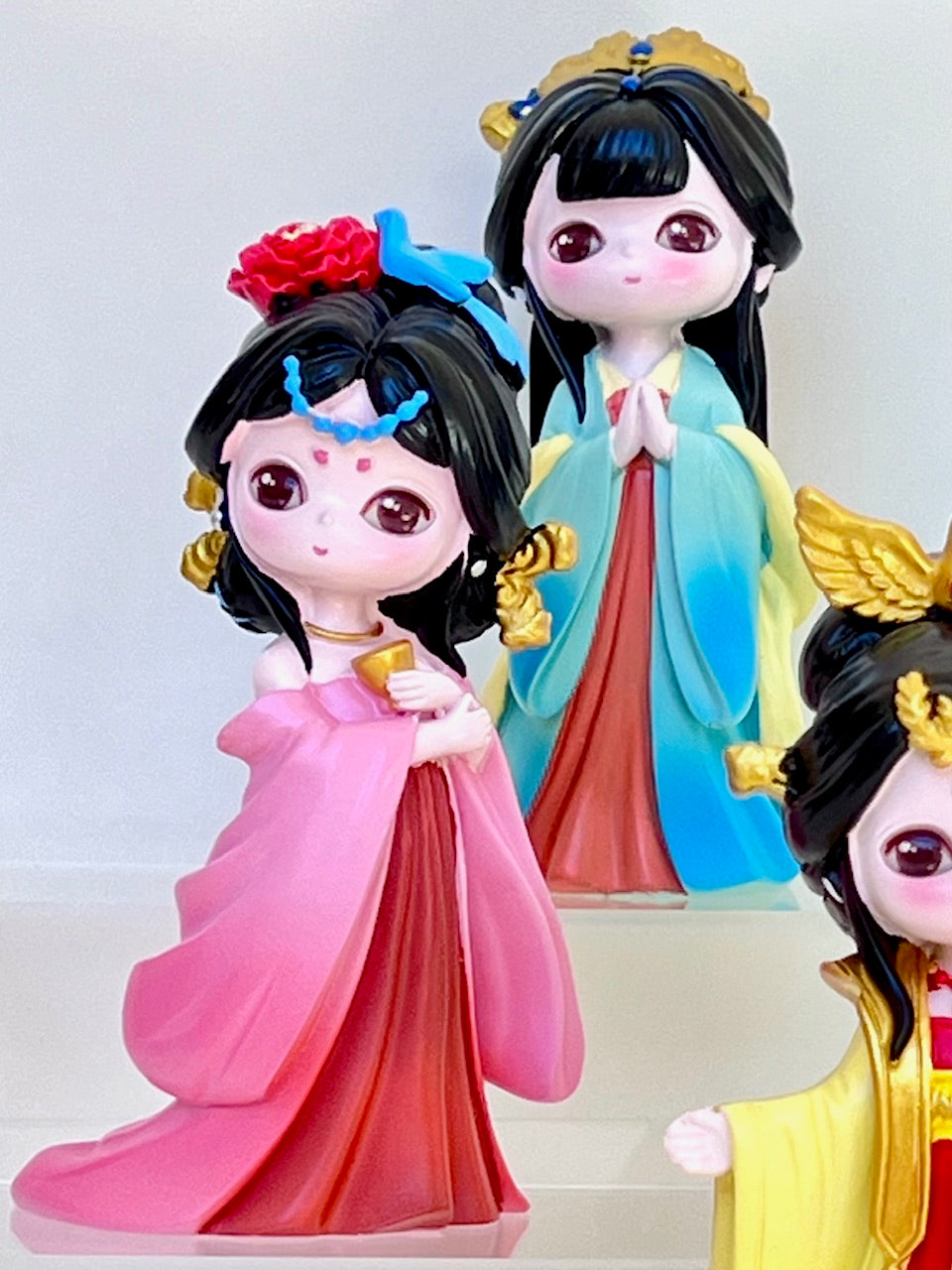 71305 Regal Beauties Blind Box-4