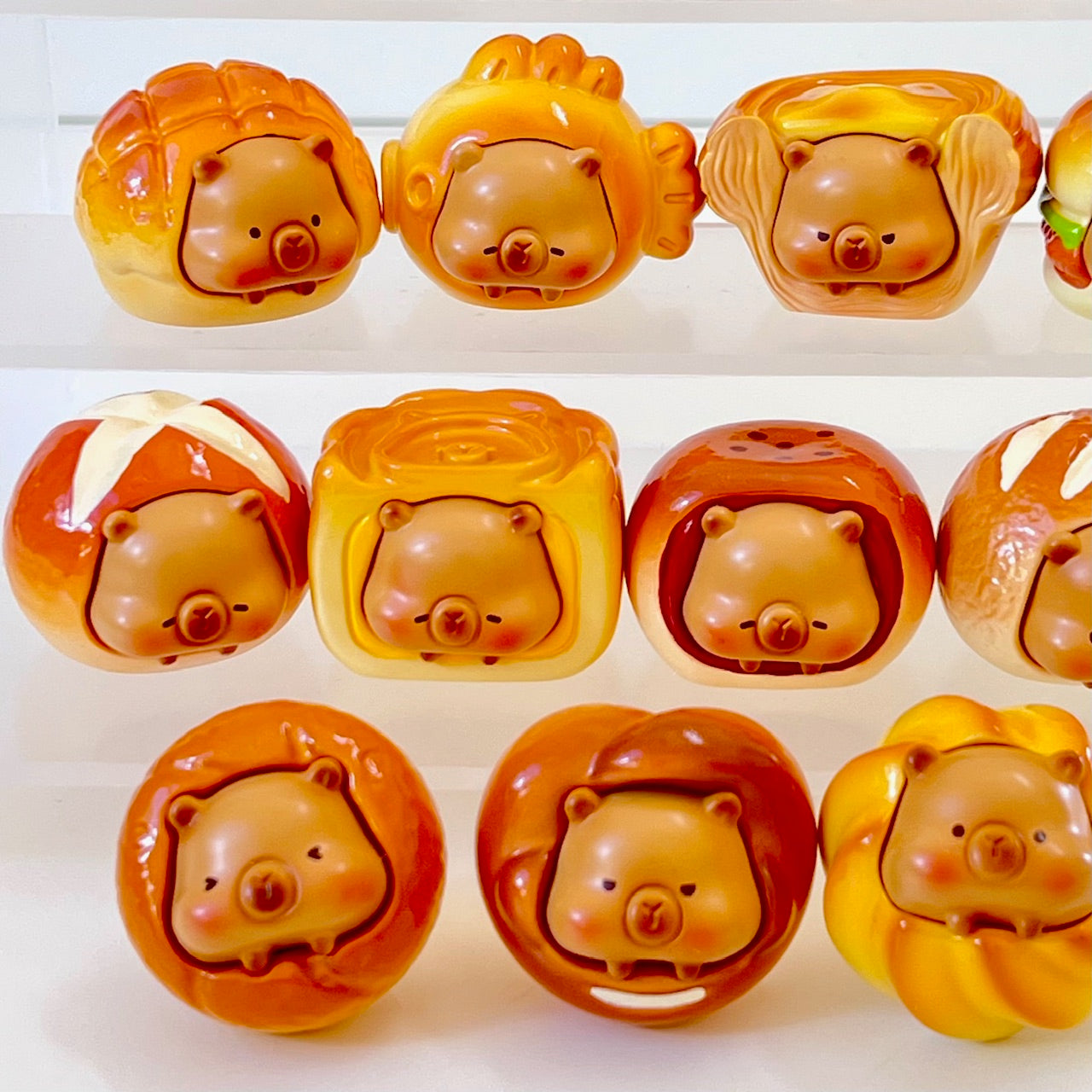 71316 Capybara Bakery Blind Box-16