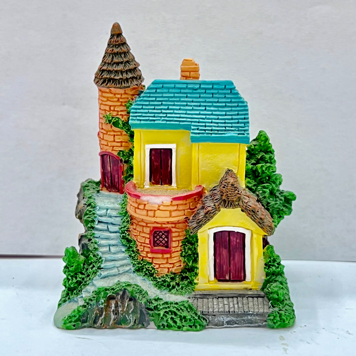 71805 MANSIONS MINIATURE HOUSE FIGURINES-4