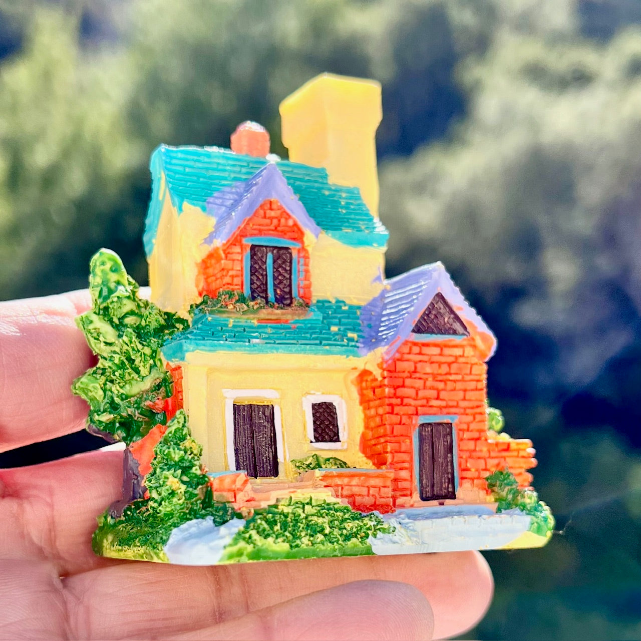 71805 MANSIONS MINIATURE HOUSE FIGURINES-4