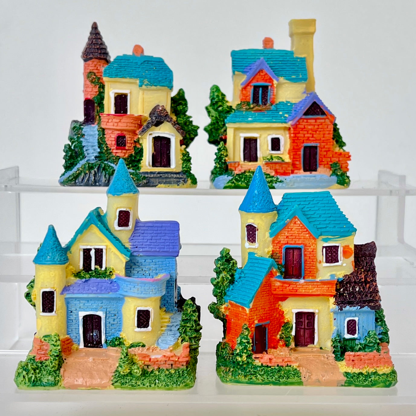 71805 MANSIONS MINIATURE HOUSE FIGURINES-4