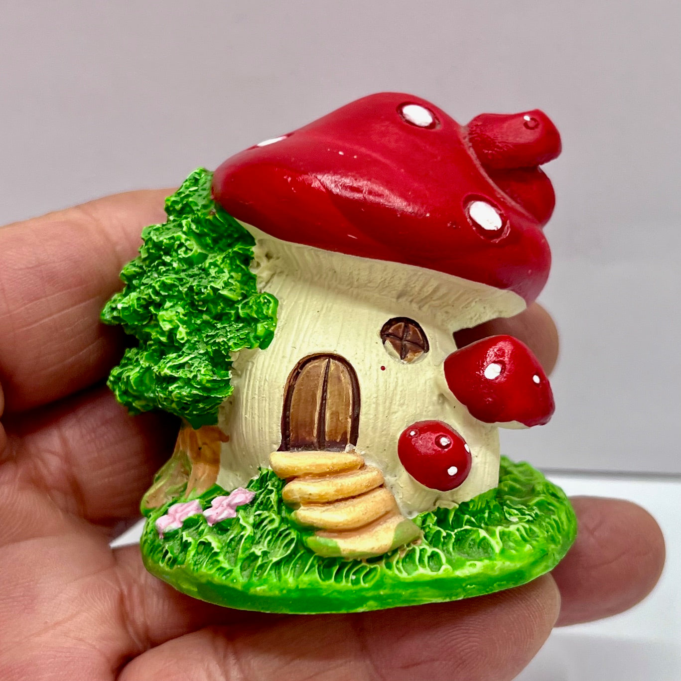 71806 MUSHROOM MINIATURE HOUSE FIGURINES-4