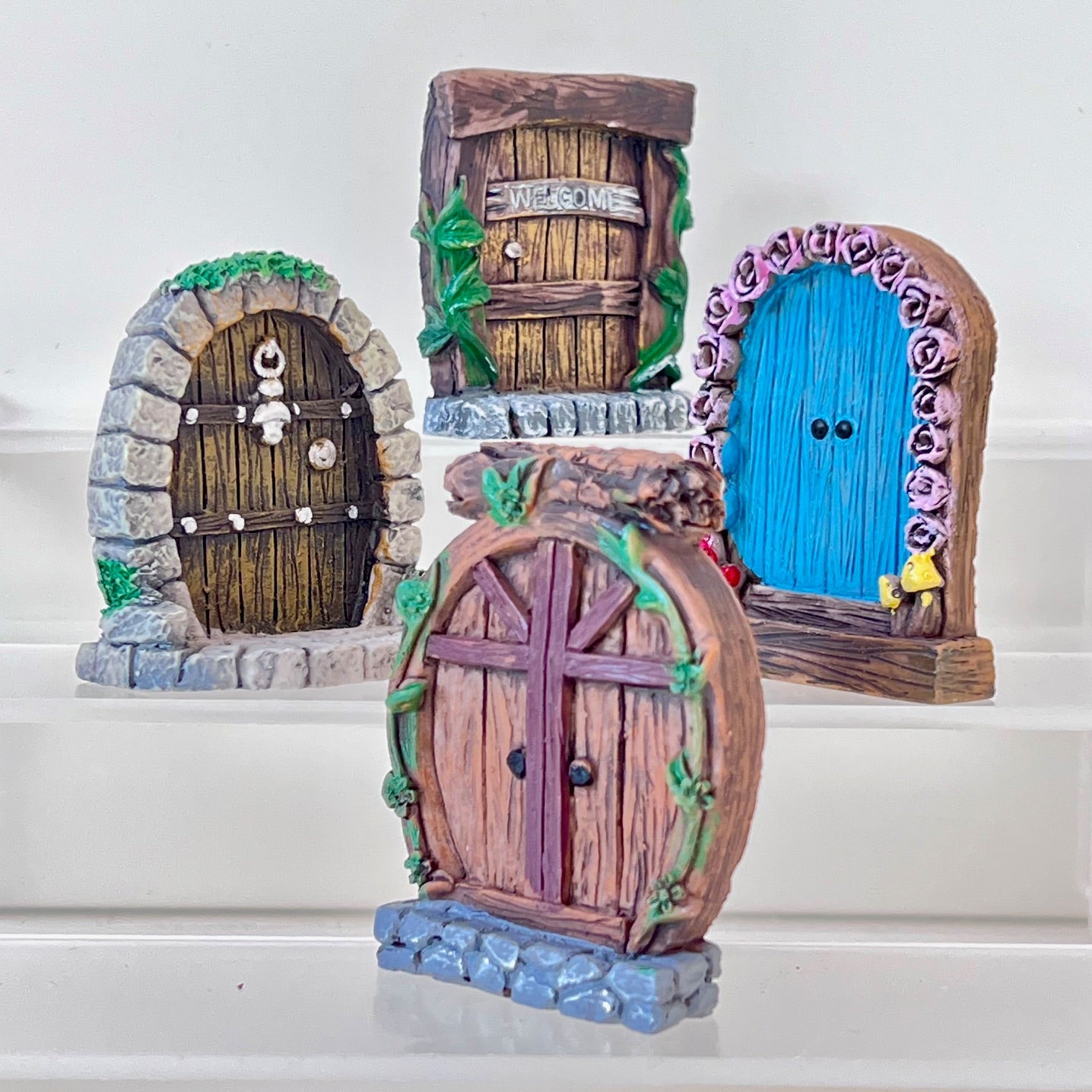 71808 DOORS MINIATURE HOUSE FIGURINES-4