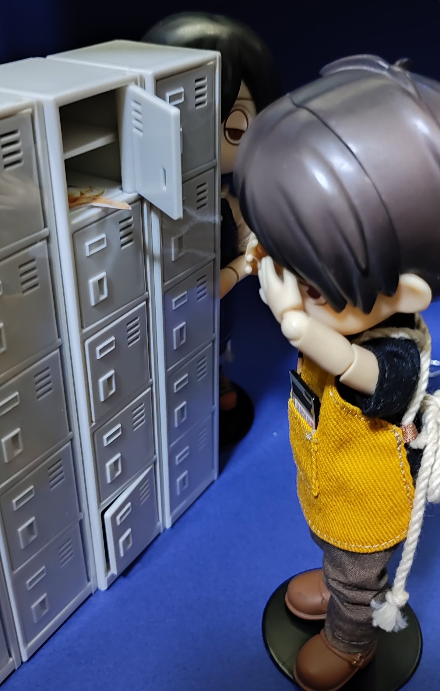 71859 MINIATURE LOCKERS-10