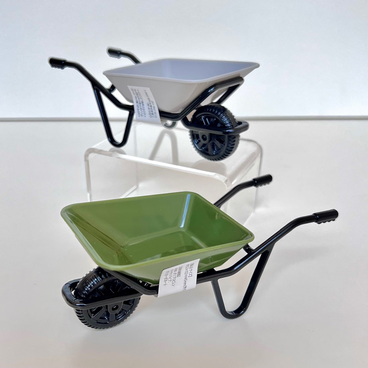 71860 MINIATURE WHEELBARROW-10