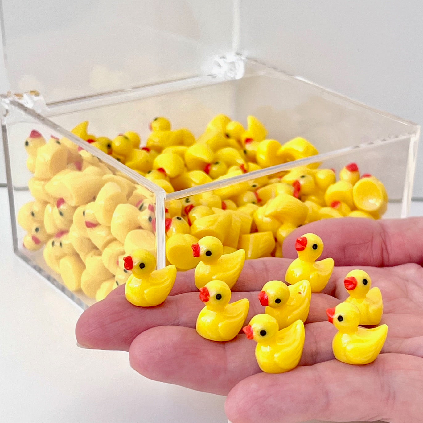 71912 Little Yellow Ducks Miniature Figurines-200