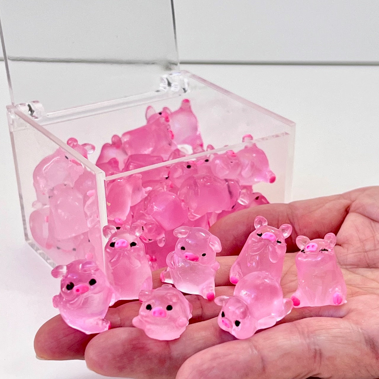 71913 Pink Piggy Miniature Figurines-50