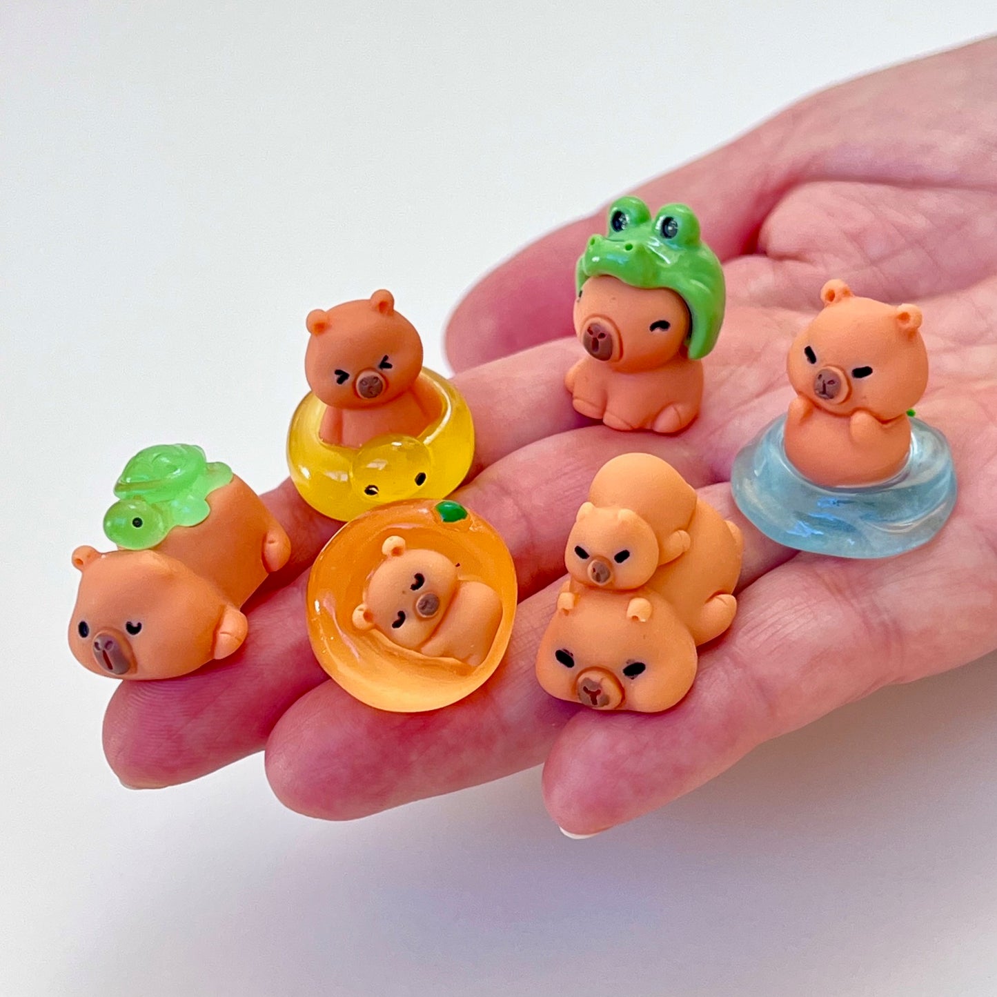 71915 Cute Capybara Miniature Figurines-50