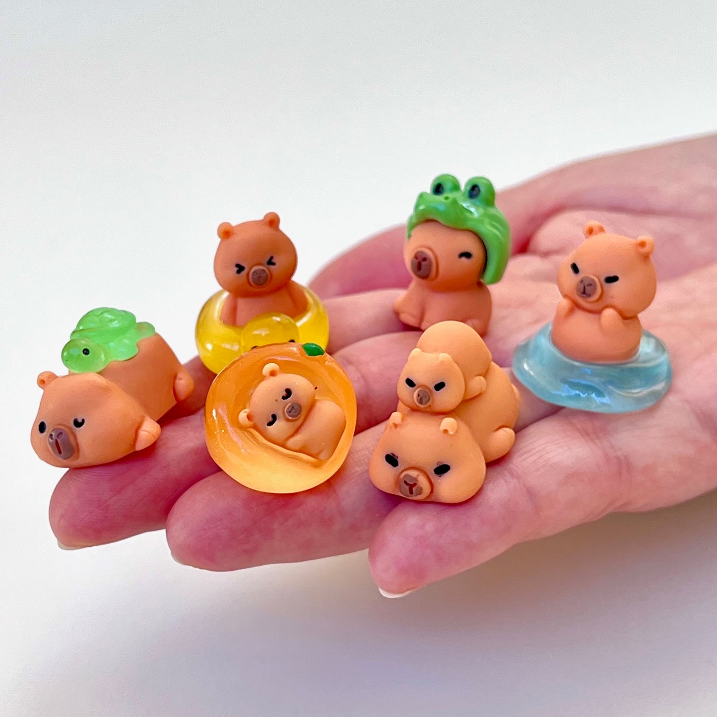 71915 Cute Capybara Miniature Figurines-50