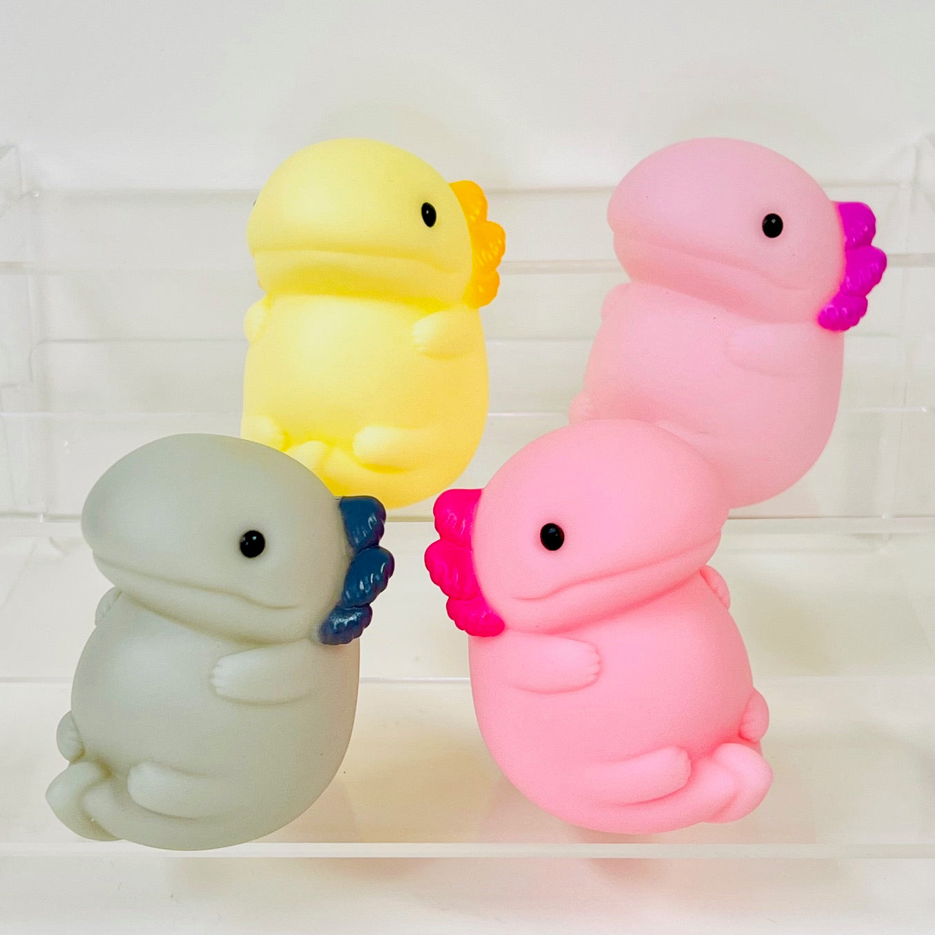 72024 Axolotl Soft Figurine-4