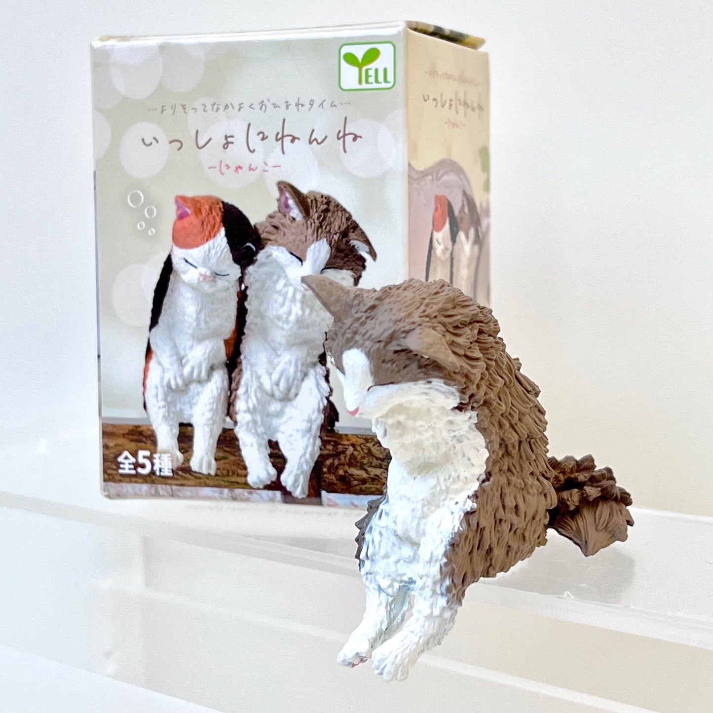 73093 Sleep Leaning Cats Blind Box-10