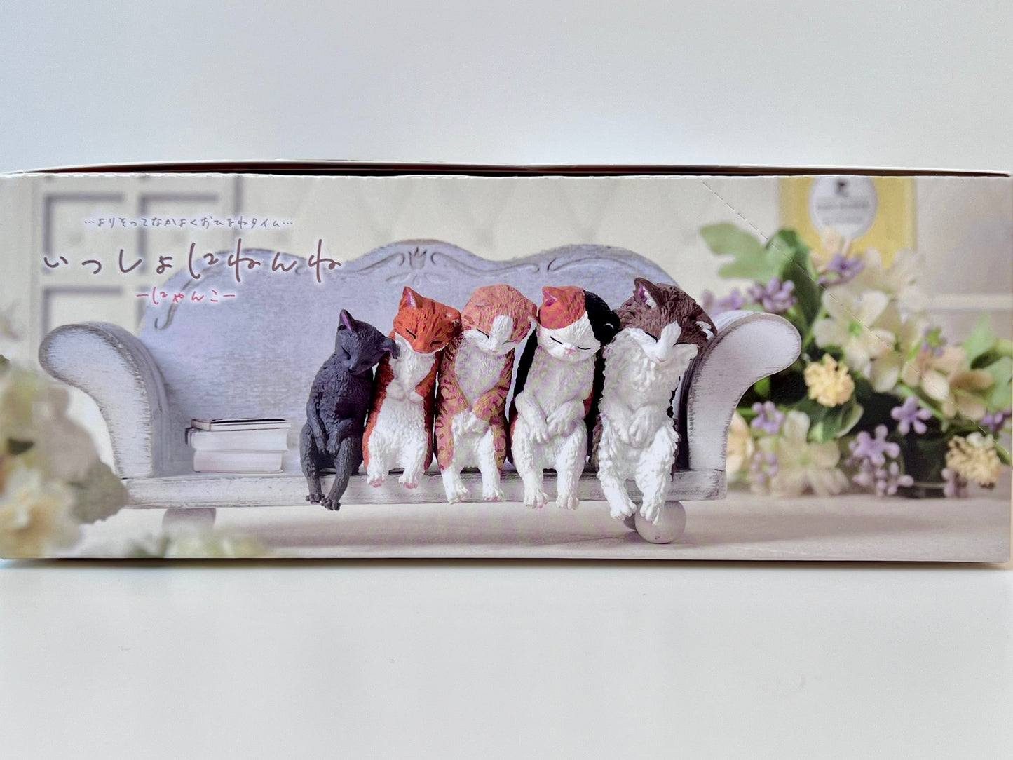 73093 Sleep Leaning Cats Blind Box-10