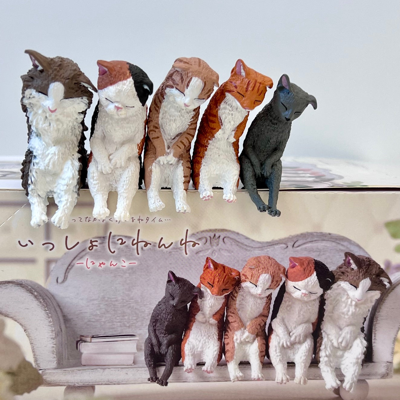 73093 Sleep Leaning Cats Blind Box-10