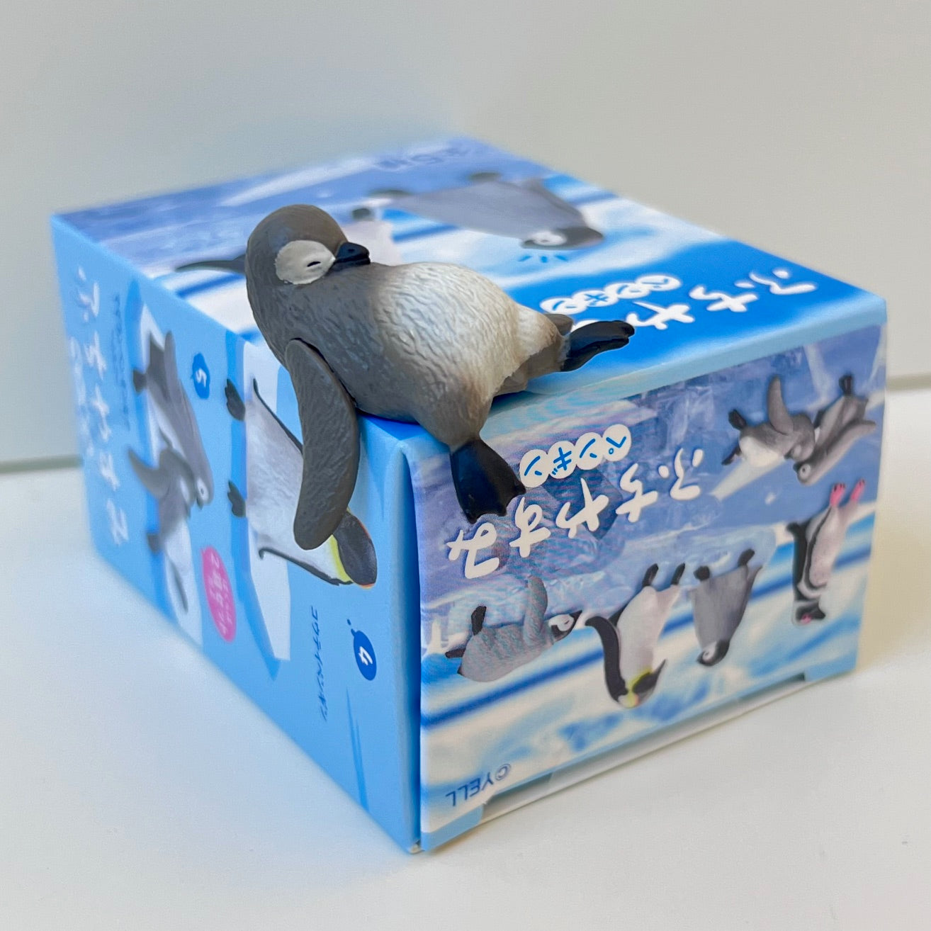 73098 Sitting Penguins Blind Box-10