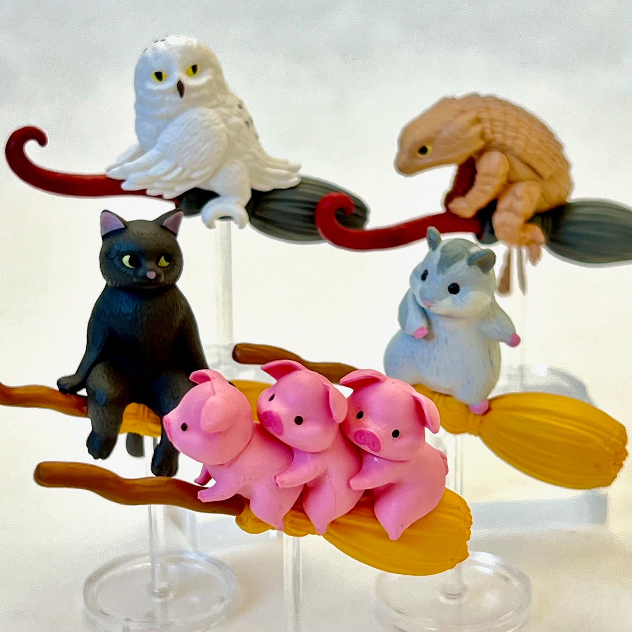 73112 Broomstick Animals Blind Box-10