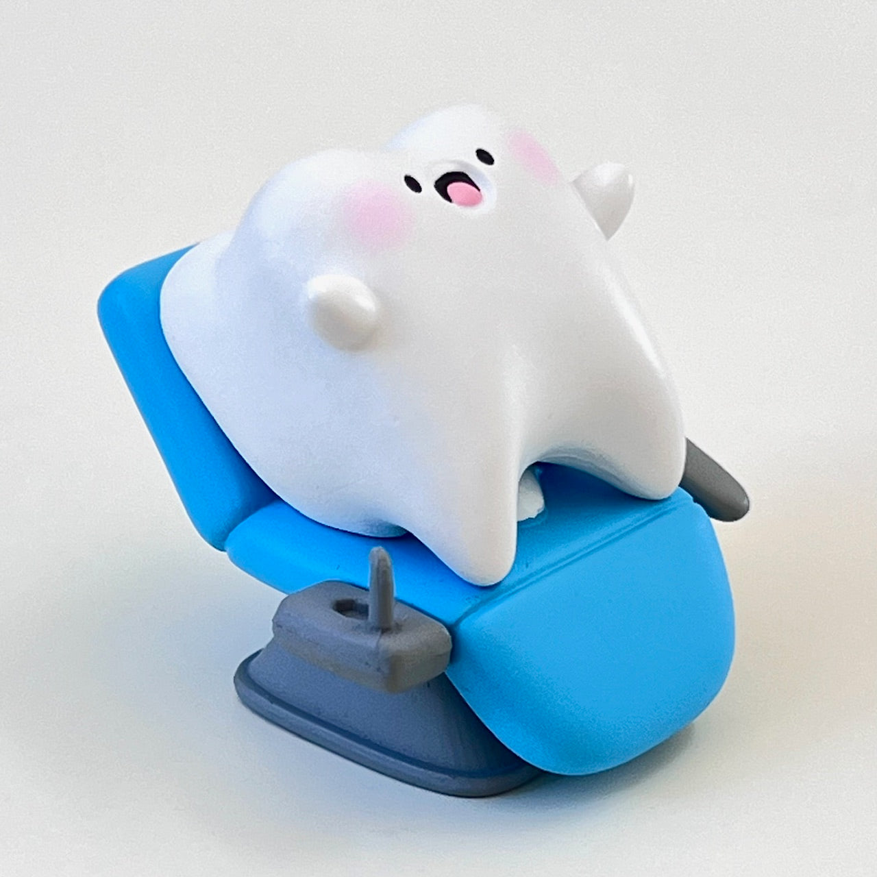 73179 Dentist Office Blind Box-8