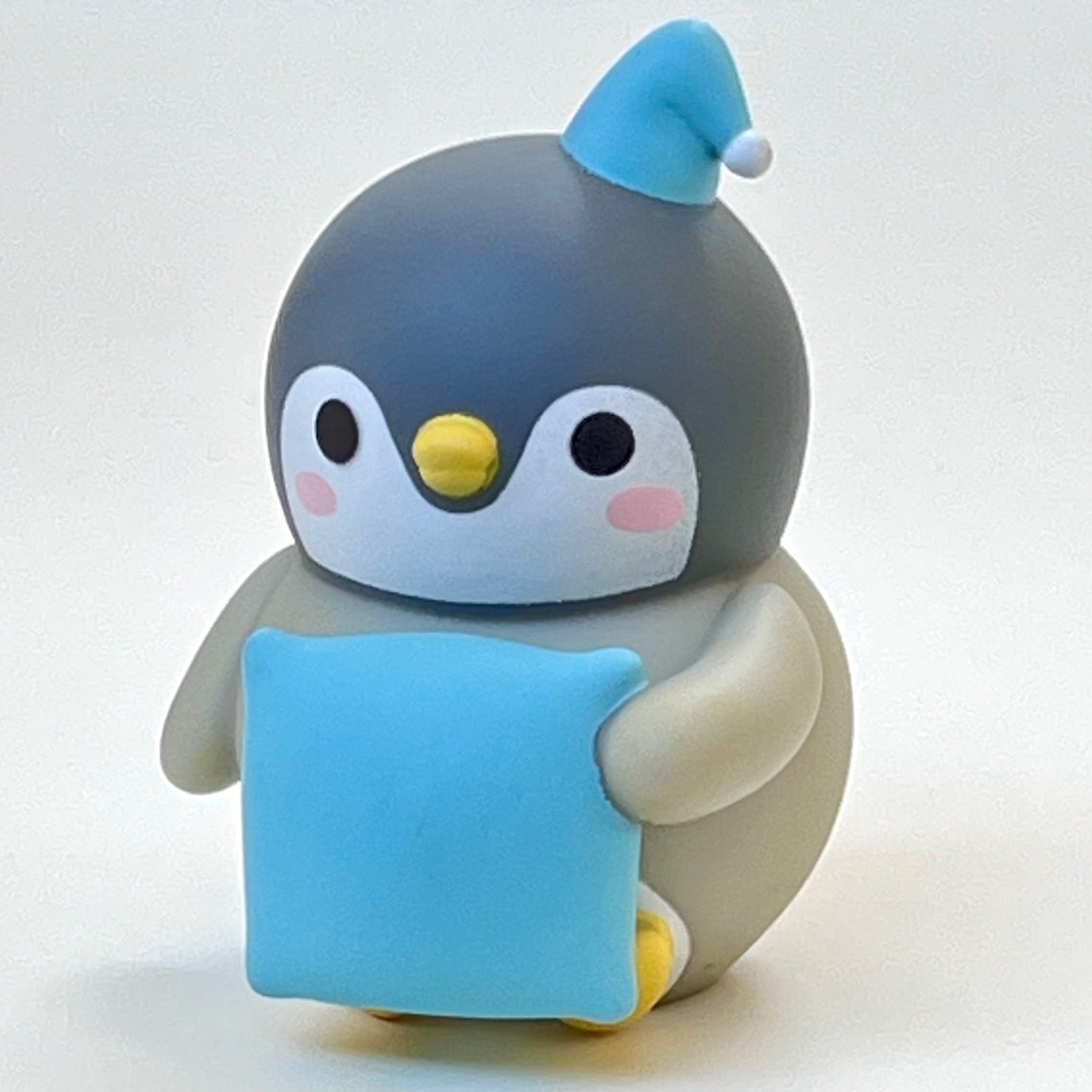 73212 Penguin Sleepover Blind Box-6