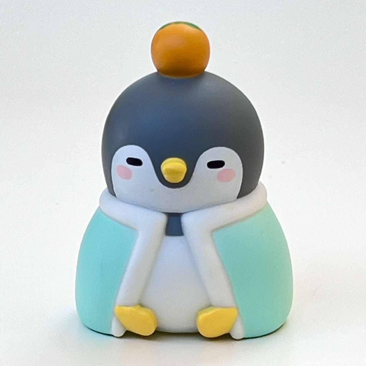 73212 Penguin Sleepover Blind Box-6
