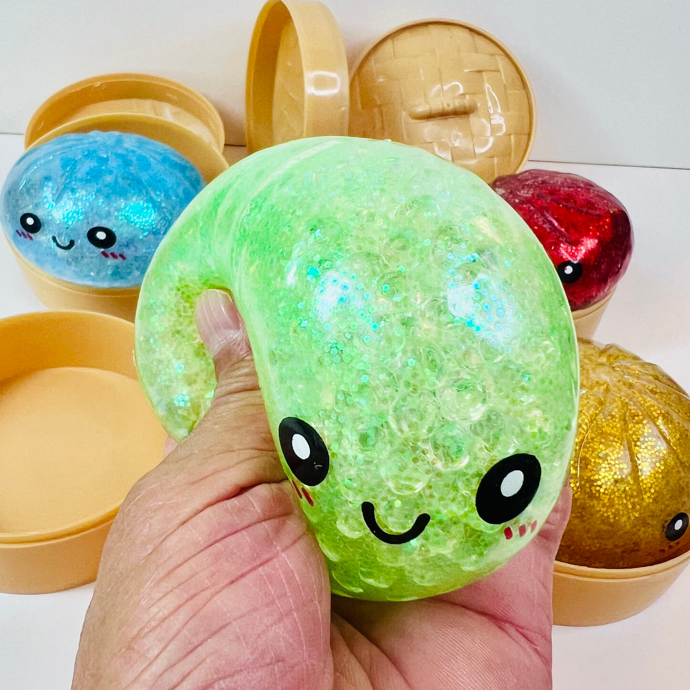 83008 Dumpling Smiley Glitter Water Bead Squishy-12