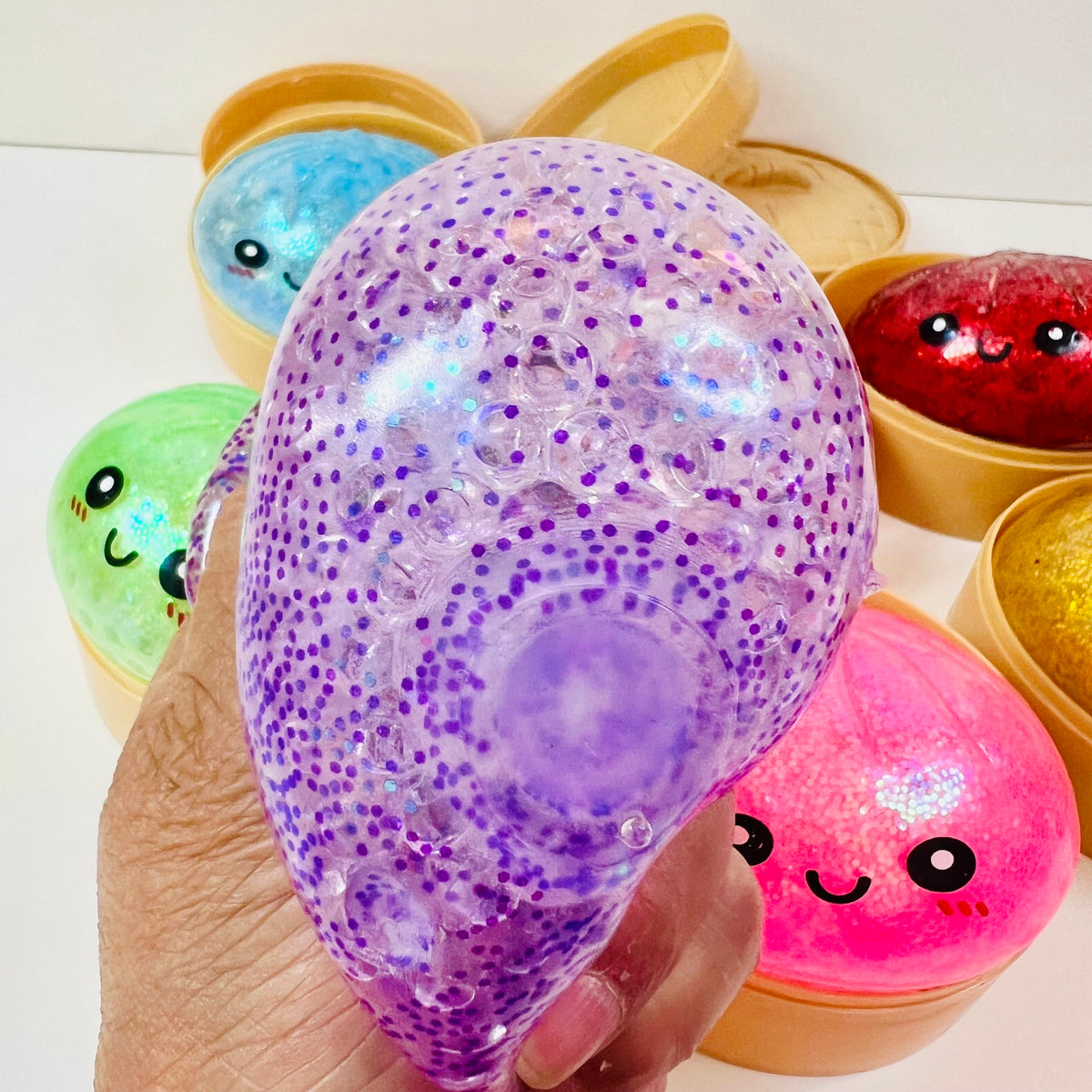 83008 Dumpling Smiley Glitter Water Bead Squishy-12