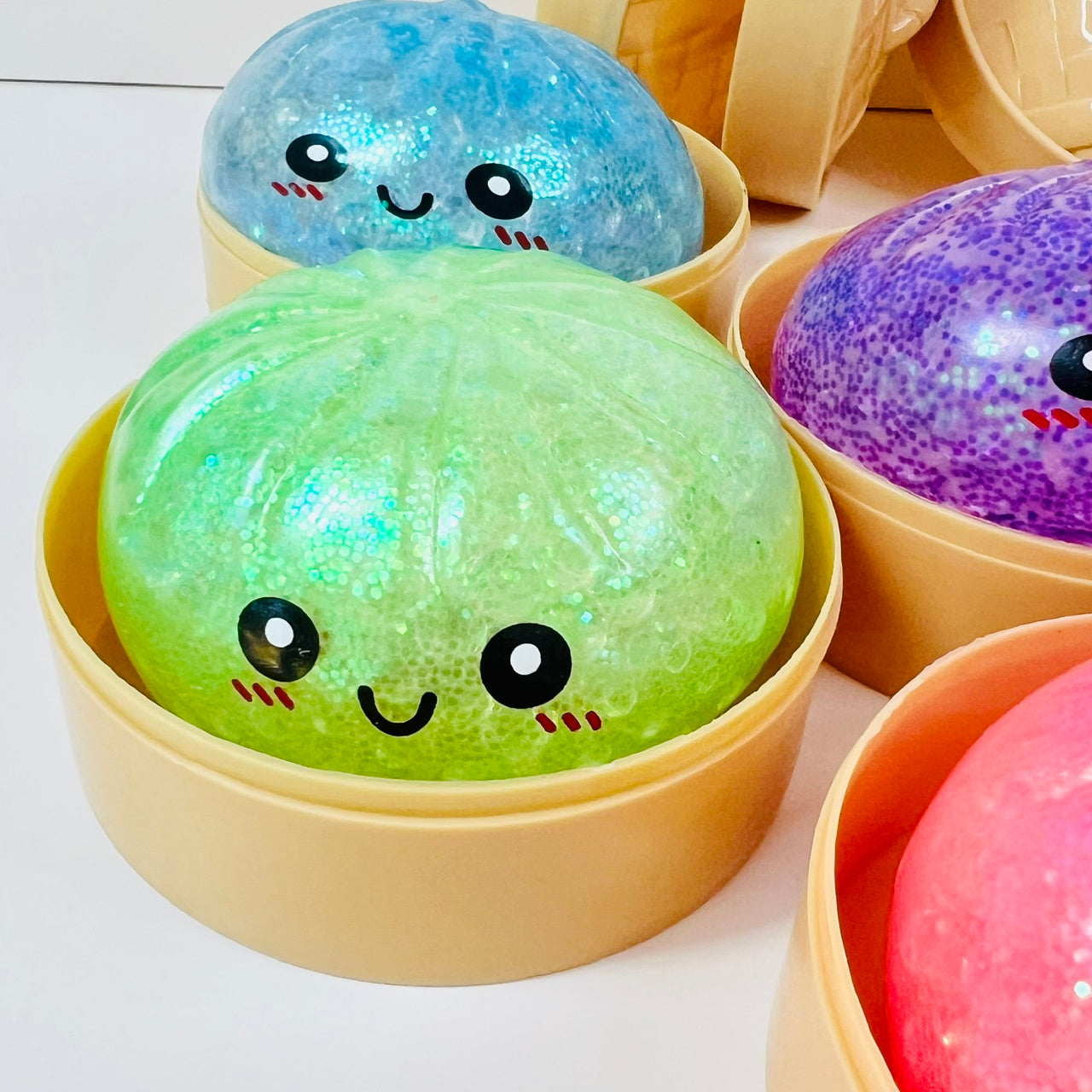 83008 Dumpling Smiley Glitter Water Bead Squishy-12