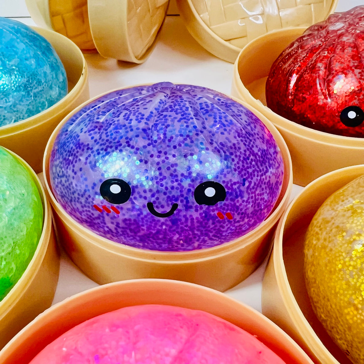 83008 Dumpling Smiley Glitter Water Bead Squishy-12