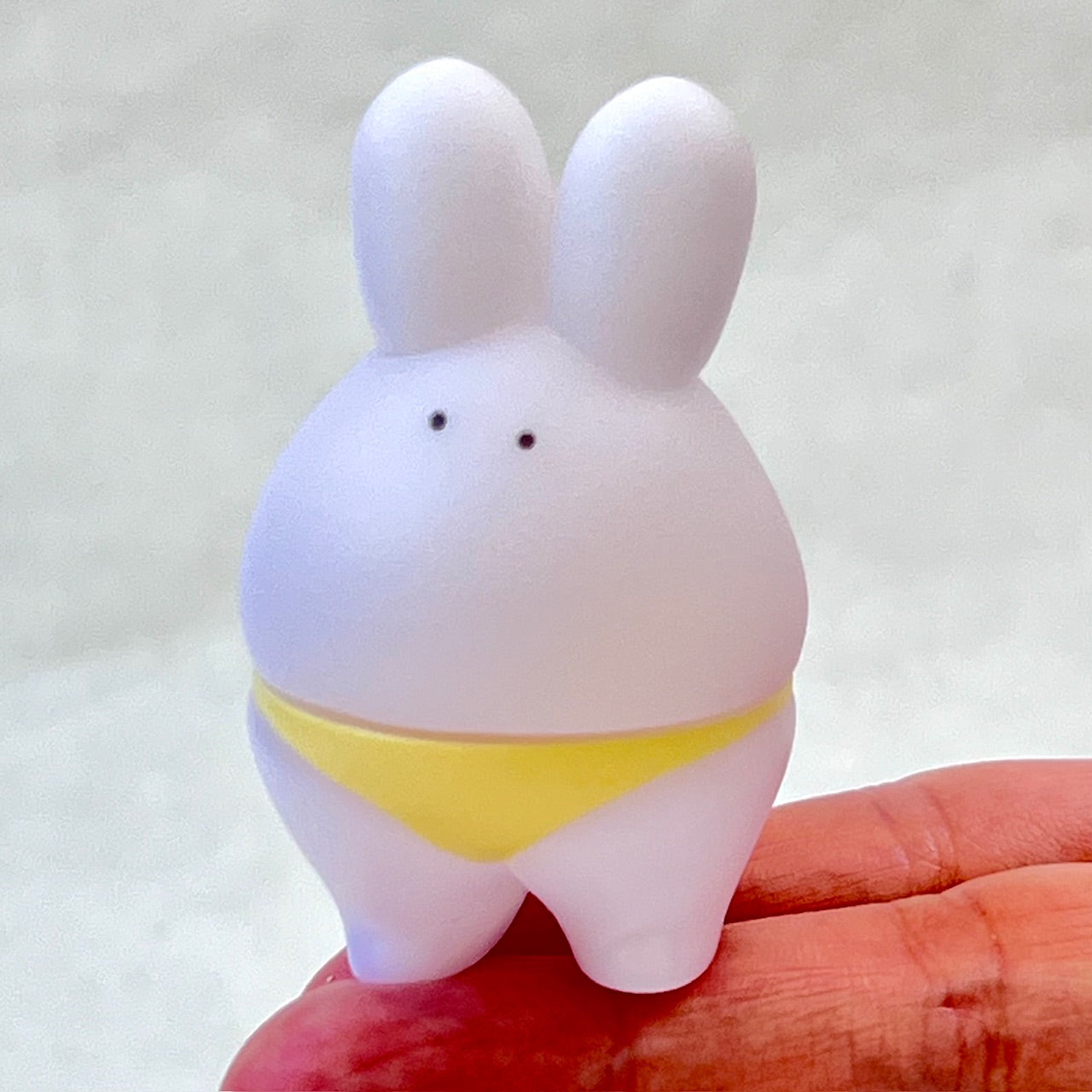 70708 SUMO RABBIT FIGURINES-10