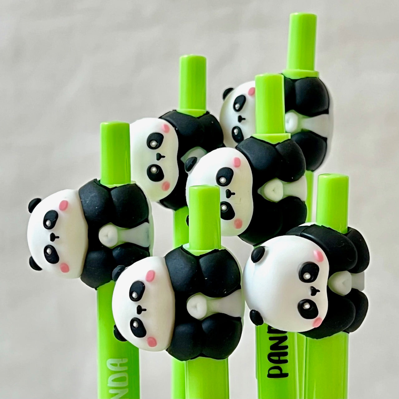 225922 PANDA ROLL GEL PEN-24